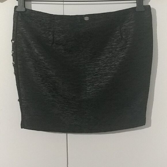 GUESS Black Studded Mini Skirt - Picture 2 of 4